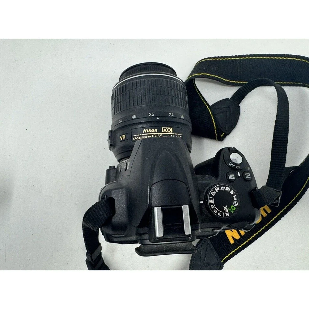 Nikon D3000 10.2MP DSLR Camera -Black-w/AF-S DX Nikkor 18-55mm 4-5.6G VR W/2GB